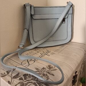 Liz Claiborne Light Blue Crossbody Bag, new condition 💖